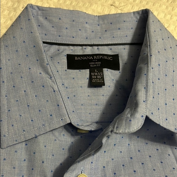 Banana Republic Blue Dress Shirt Elegant Design - Picture 2 of 3